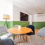 Cosy Flats- Notre Dame